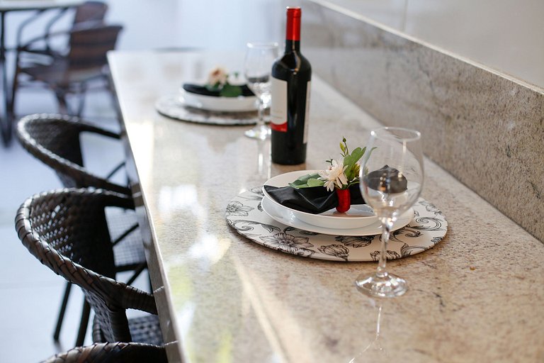 3 quartos com área gourmet e 2 vagas e piscina - Apto Bellos
